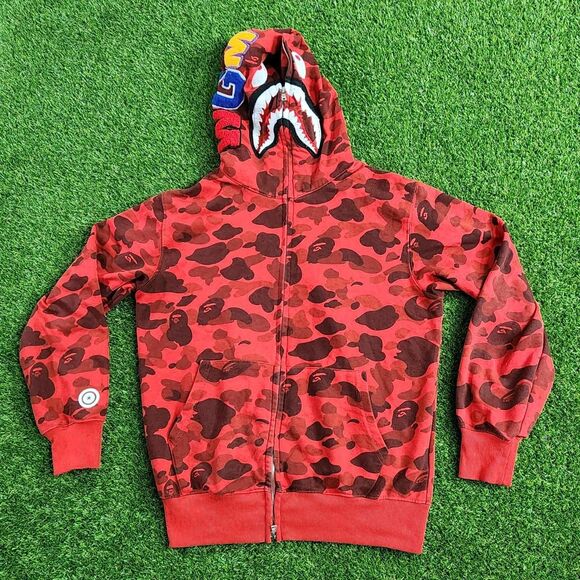 Bape Men's‎ Black and Red Hoodie - Picture 1 of 8